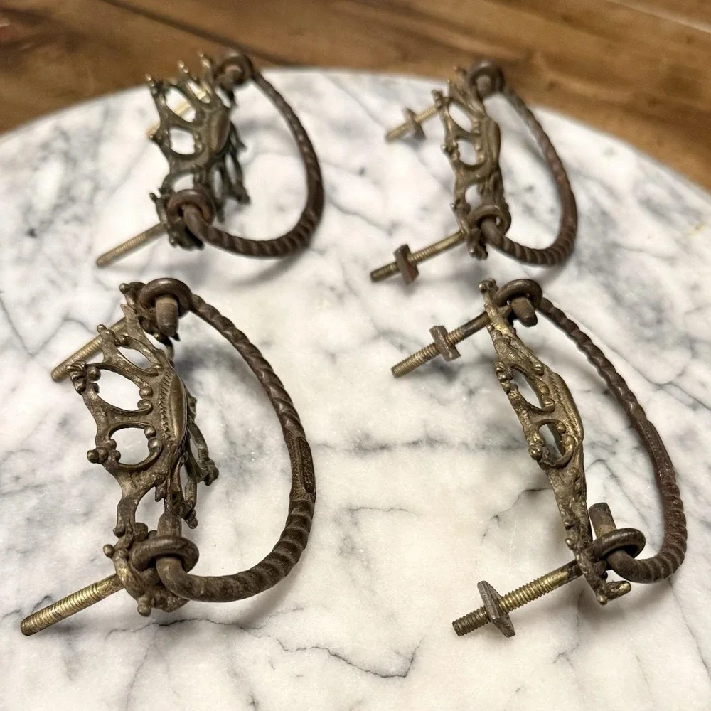 SETof4 Antique Ornate Brass Hardware French Provincial Victorian Drawer Pull‎ 3